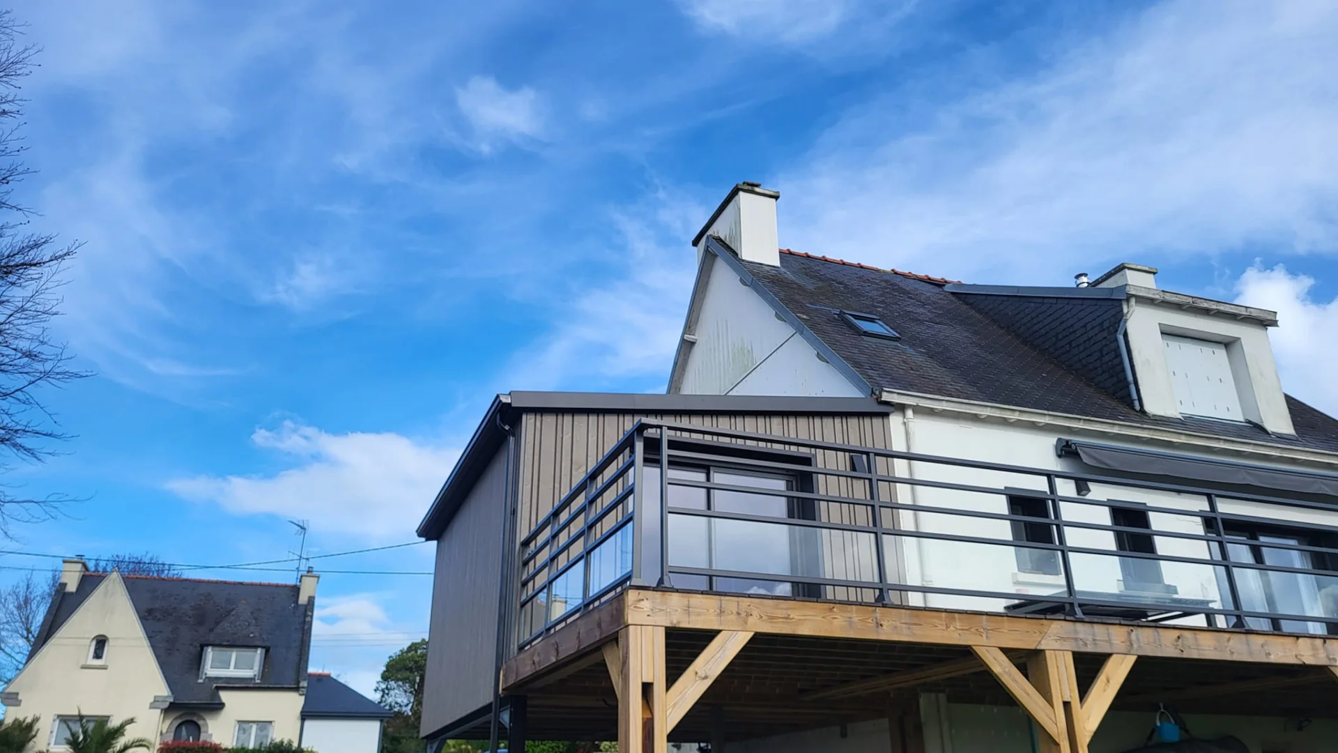 Bâtiment agricole en bois à Ergué-Gabéric